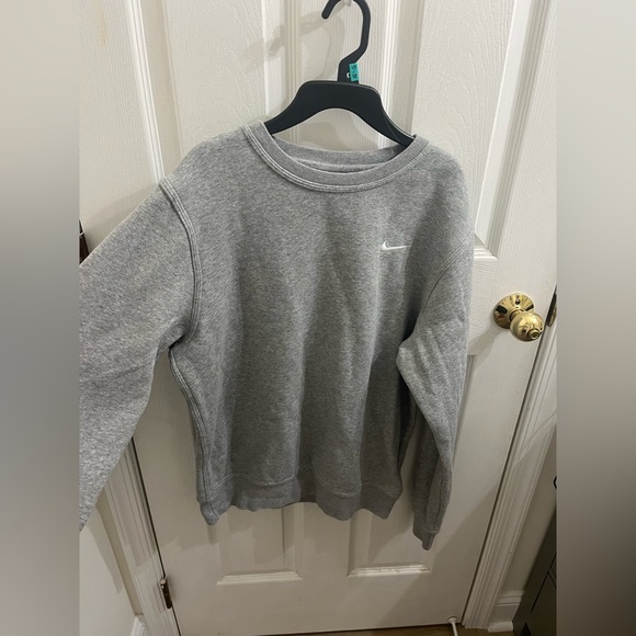 Nike Other - Nike Crewneck